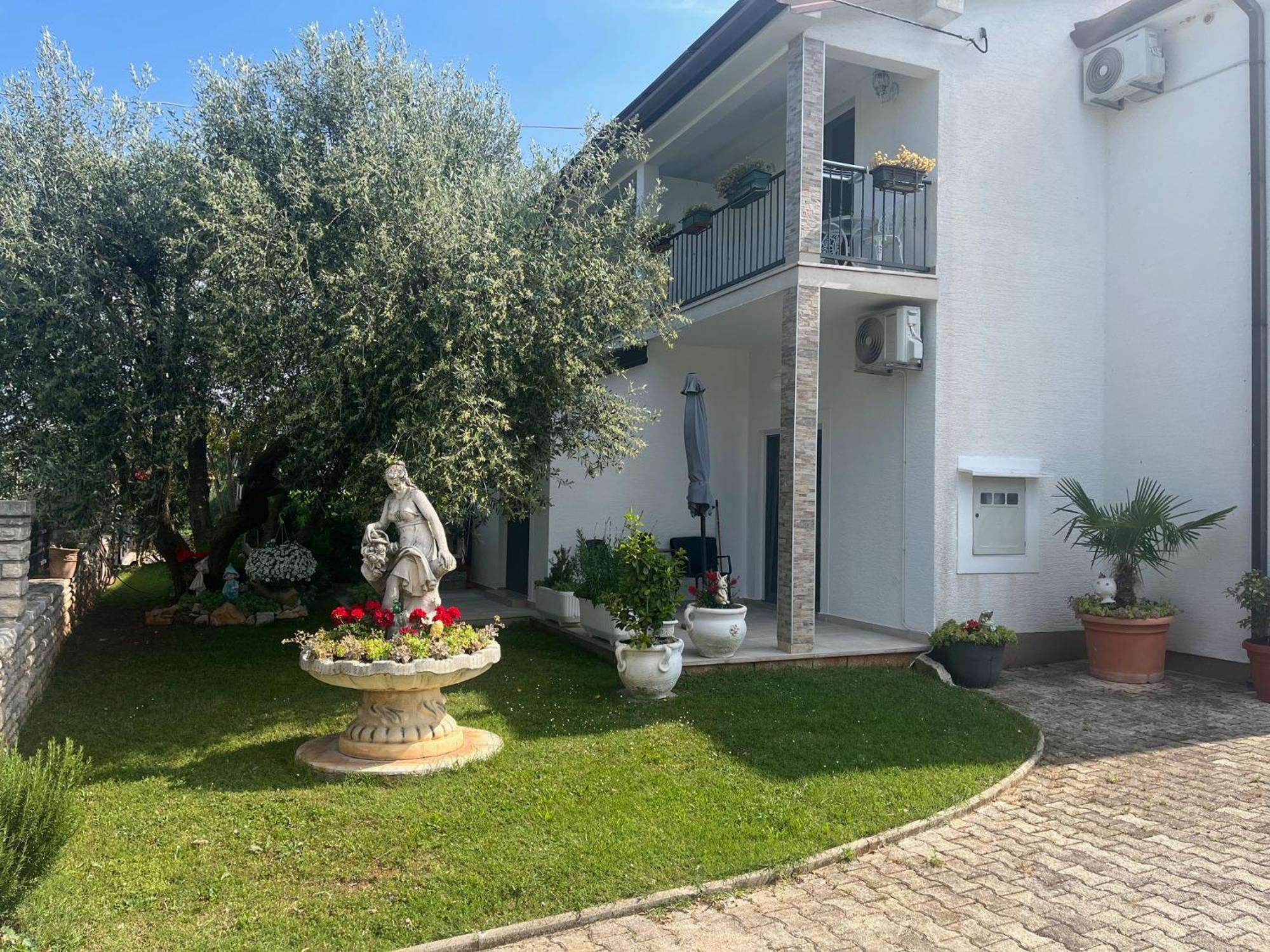 Guest House Sosi Umag Exterior photo